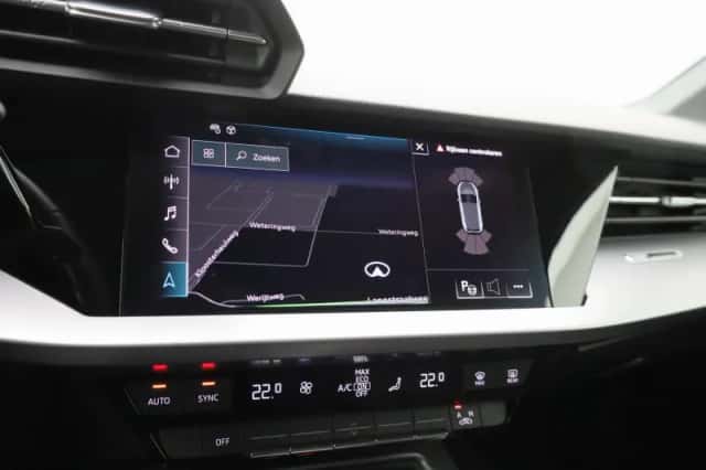 Audi A3 (2024) thumbnail 15