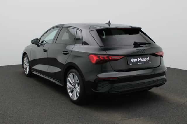 Audi A3 (2024) thumbnail 3