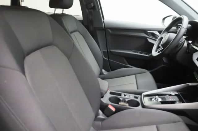 Audi A3 (2024) thumbnail 32