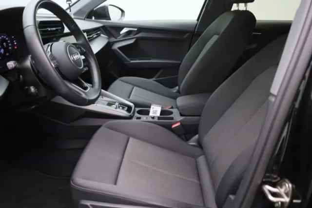 Audi A3 (2024) thumbnail 9