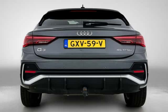 Audi Q3 (2025) thumbnail 4