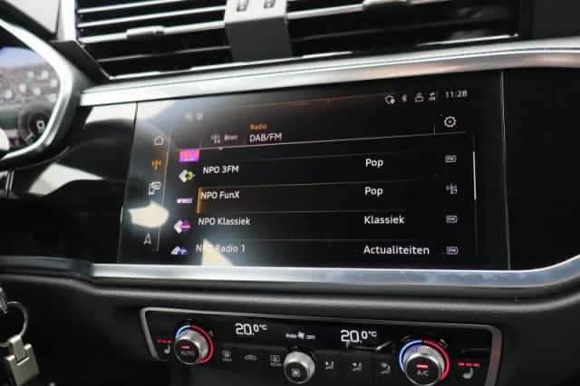 Audi Q3 (2023) thumbnail 30