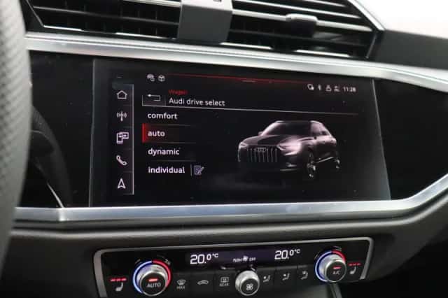 Audi Q3 (2023) thumbnail 33