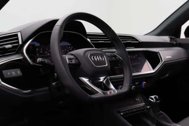 Audi Q3 (2023) thumbnail 39