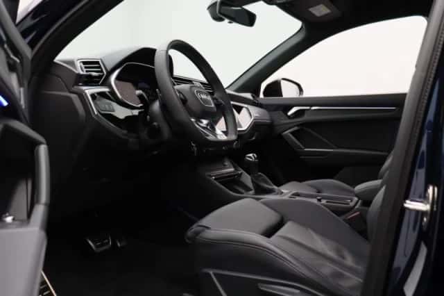 Audi Q3 (2023) thumbnail 40