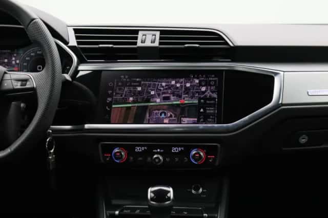 Audi Q3 (2023) thumbnail 10