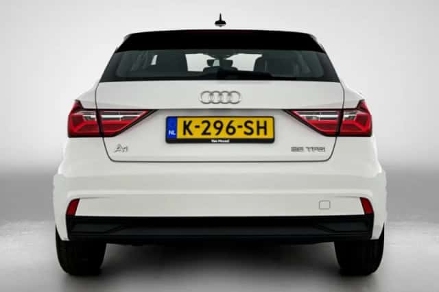 Audi A1 (2021) thumbnail 4