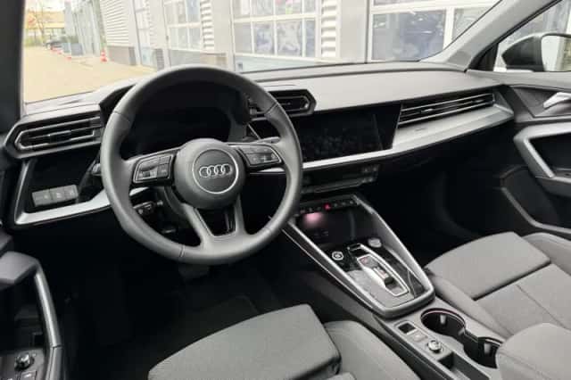 Audi A3 (2025) thumbnail 5
