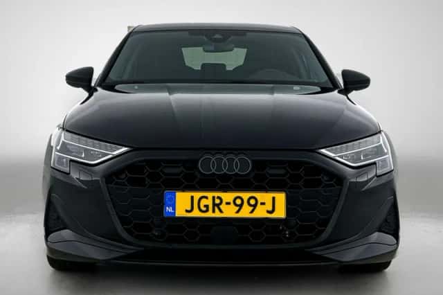 Audi A3 (2025) thumbnail 2