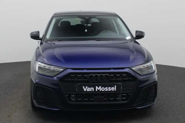 Audi A1 (2025) thumbnail 2