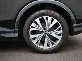 Audi Q4 e-tron thumbnail 13