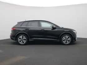Audi Q4 e-tron thumbnail 6