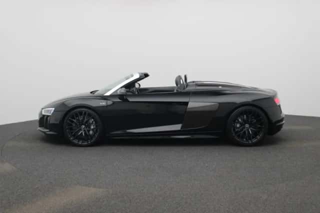 Audi R8 (2016) thumbnail 4