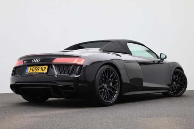 Audi R8 (2016) thumbnail 8