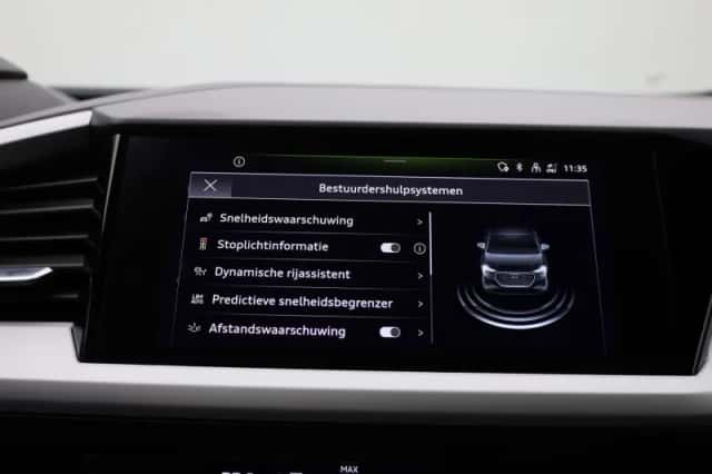 Audi Q4 (2023) thumbnail 27