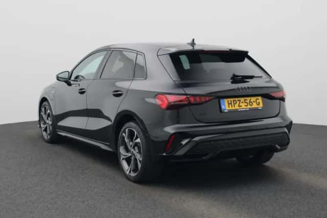 Audi A3 (2025) thumbnail 2