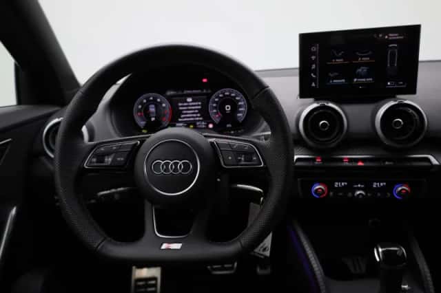 Audi Q2 (2025) thumbnail 7