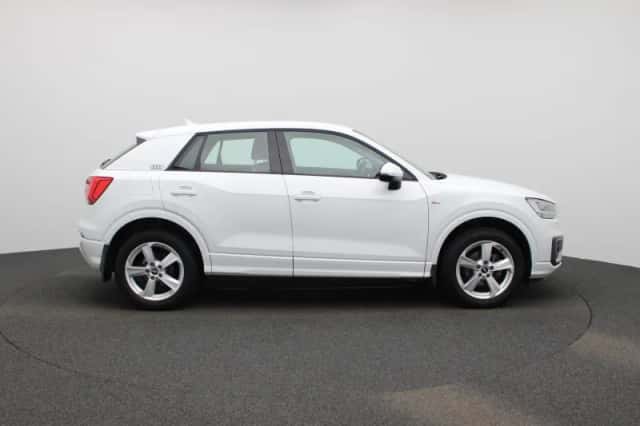 Audi Q2 (2021) thumbnail 6