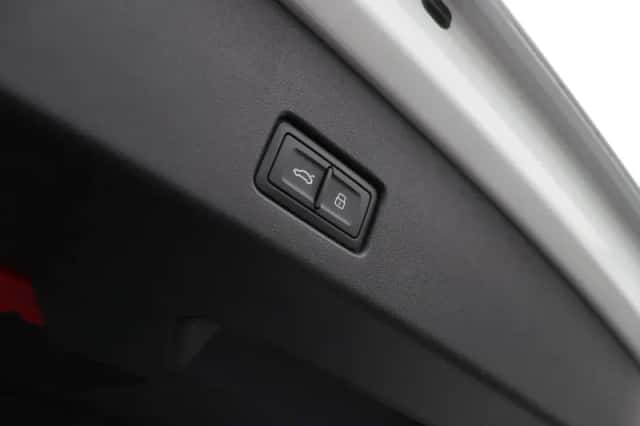 Audi Q4 e-tron (2024) thumbnail 15