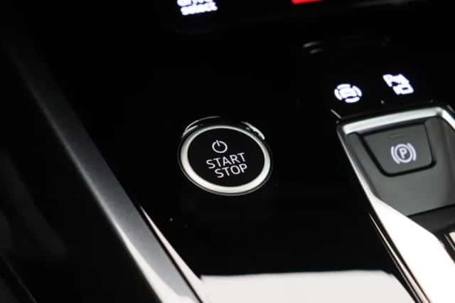 Audi Q4 e-tron (2024) thumbnail 22