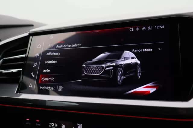 Audi Q4 e-tron (2024) thumbnail 38