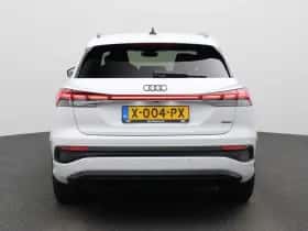 Audi Q4 e-tron thumbnail 5
