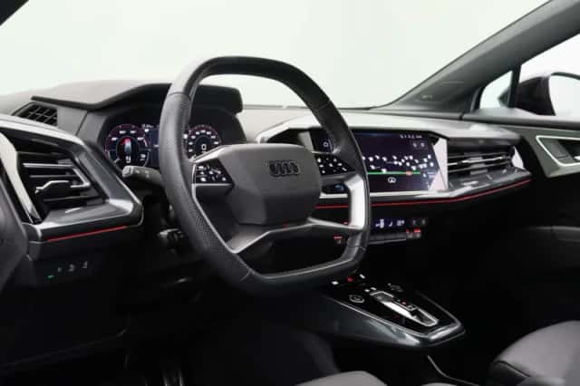 Audi Q4 e-tron (2024) thumbnail 44