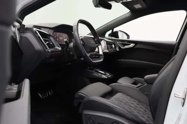 Audi Q4 e-tron (2024) thumbnail 45
