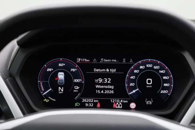 Audi Q4 e-tron (2025) thumbnail 8
