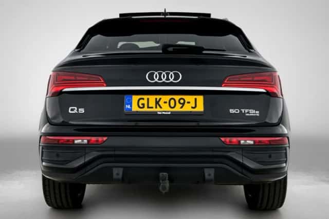 Audi Q5 (2021) thumbnail 4