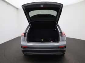 Audi Q4 e-tron thumbnail 11