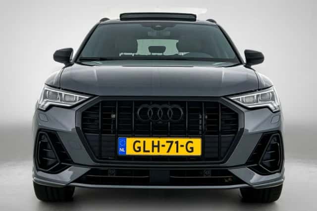 Audi Q3 (2024) thumbnail 2