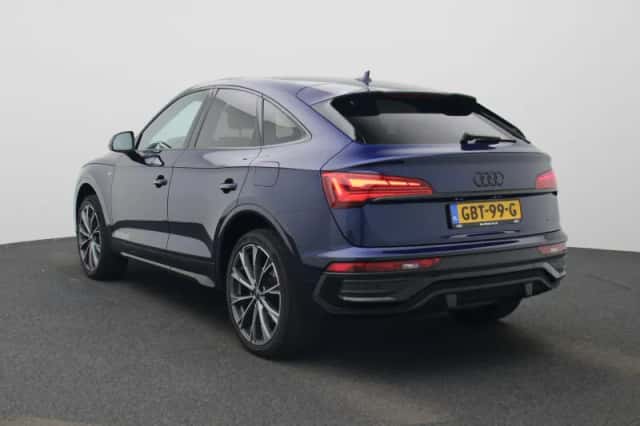 Audi Q5 (2024) thumbnail 2