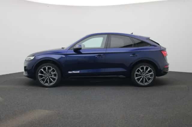 Audi Q5 (2024) thumbnail 4