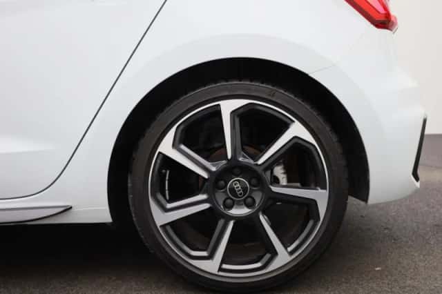 Audi A1 (2025) thumbnail 7