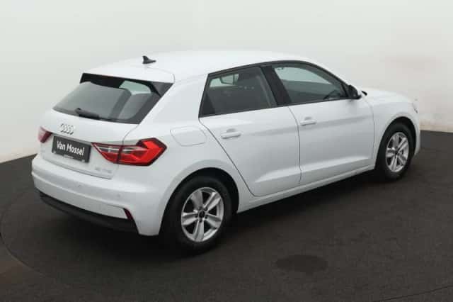 Audi A1 (2025) thumbnail 4