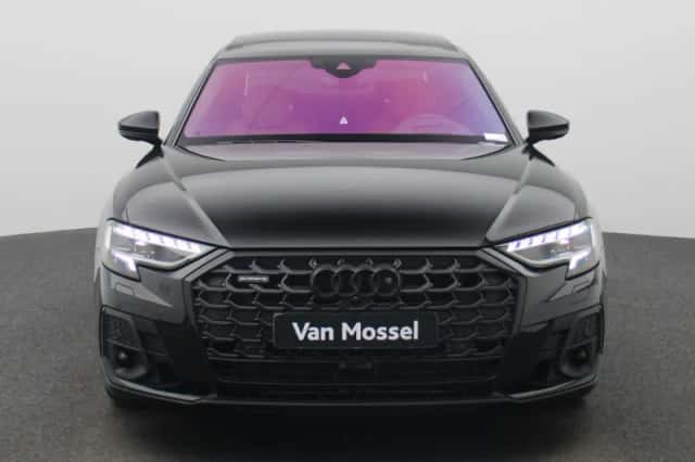 Audi A8 (2025) thumbnail 2