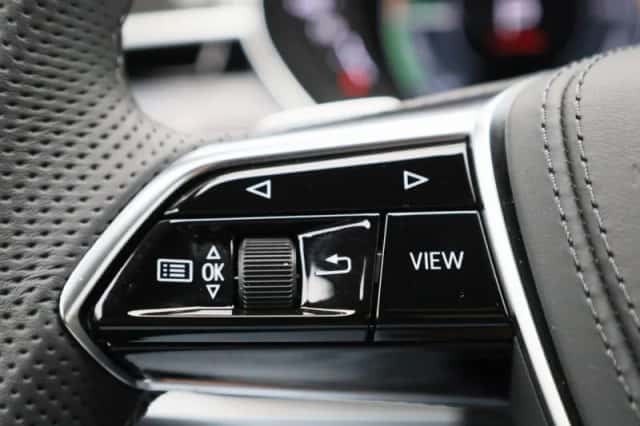 Audi A8 (2025) thumbnail 15
