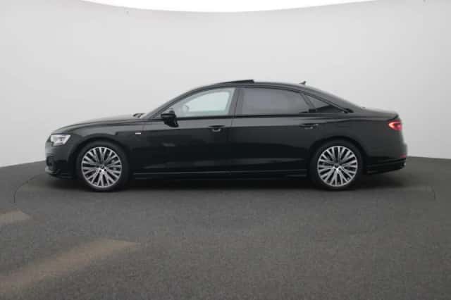 Audi A8 (2025) thumbnail 4
