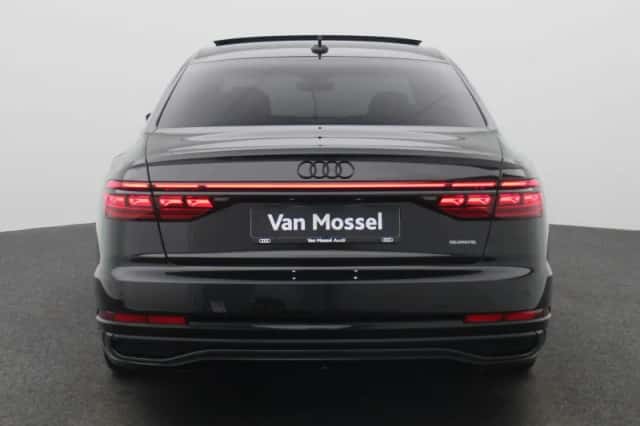 Audi A8 (2025) thumbnail 5