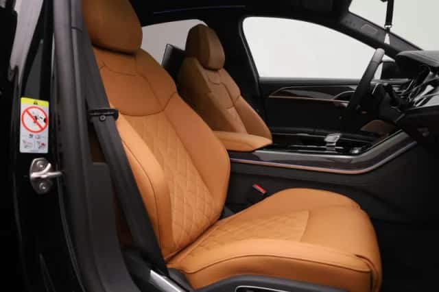 Audi A8 (2025) thumbnail 49