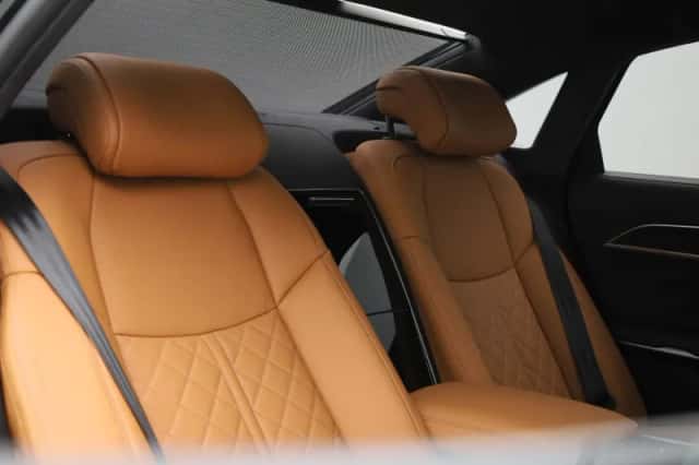 Audi A8 (2025) thumbnail 59