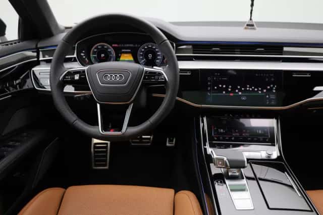 Audi A8 (2025) thumbnail 9