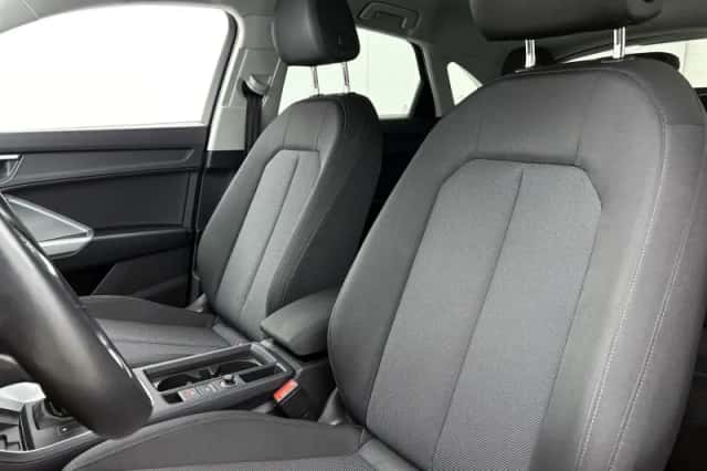 Audi Q3 (2024) thumbnail 11