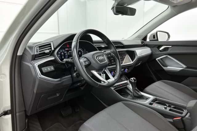 Audi Q3 (2024) thumbnail 12