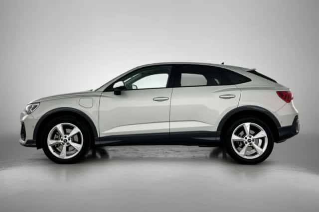 Audi Q3 (2024) thumbnail 3