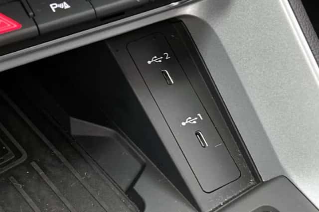 Audi Q3 (2024) thumbnail 24