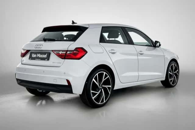 Audi A1 (2024) thumbnail 3