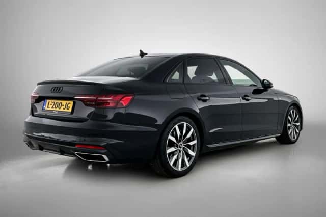 Audi A4 (2021) thumbnail 5