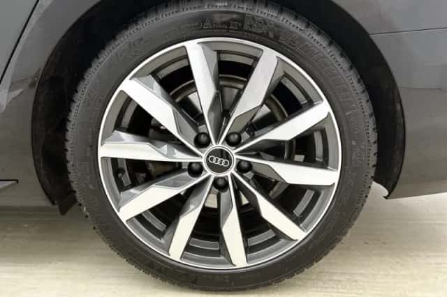 Audi A4 (2021) thumbnail 6